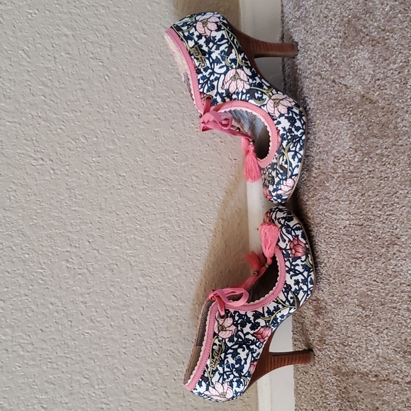 Ruby Shoo Teal and Pink Floral Heels - Tassle / Bow Closure - Picture 2 of 7